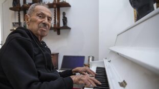 Ünlü sanatçı hayatını kaybetti