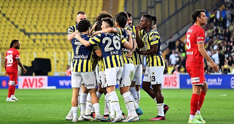 Fenerbahçe, şampiyonluk şansını kaybetti