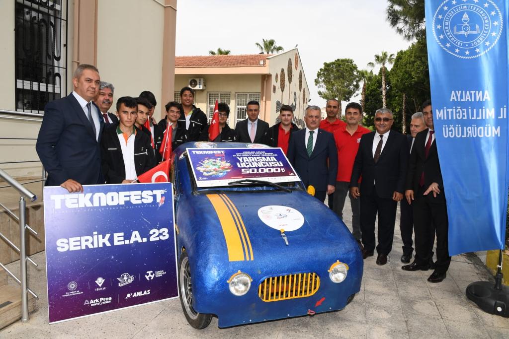 ANTALYA’NIN YÖRÜK ÇOCUKLARI BİLİM ALANINDA ÜLKESİNE KATKI SUNMAYA DEVAM EDİYOR