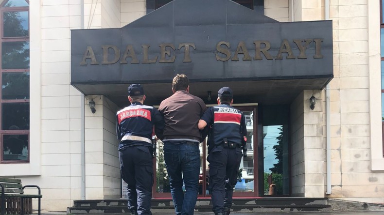 Antalya Cumhuriyet Başsavcılığı talimatları doğrultusunda ; Firari şahıs yakalandı
