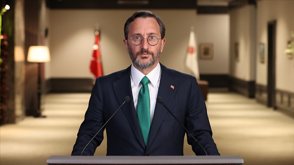 Prof. Dr. Fahrettin Altun, Cumhurbaşkanlığı İletişim Başkanlığı’na yeniden atandı