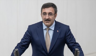 Cumhurbaşkanı Yardımcısı Yılmaz, Azerbaycan Milli Kurtuluş Günü’nü ve Şuşa Beyannamesi’nin yıl dönümünü kutladı