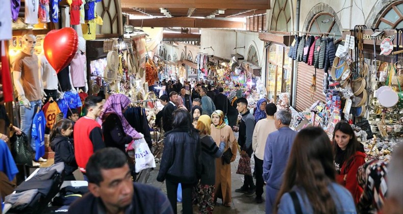 Esnaf, Kurban Bayramı alışverişlerinden yaklaşık 100 milyar lira gelir bekliyor