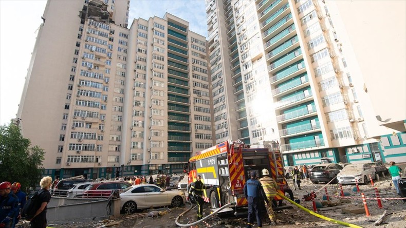Rusya, Wagner krizinin ardından Ukrayna’ya gece yoğun saldırılar düzenledi