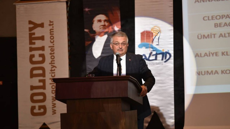 SİZLER DEPREMZEDELERE GÖNÜLLERİNİZİ AÇTINIZ