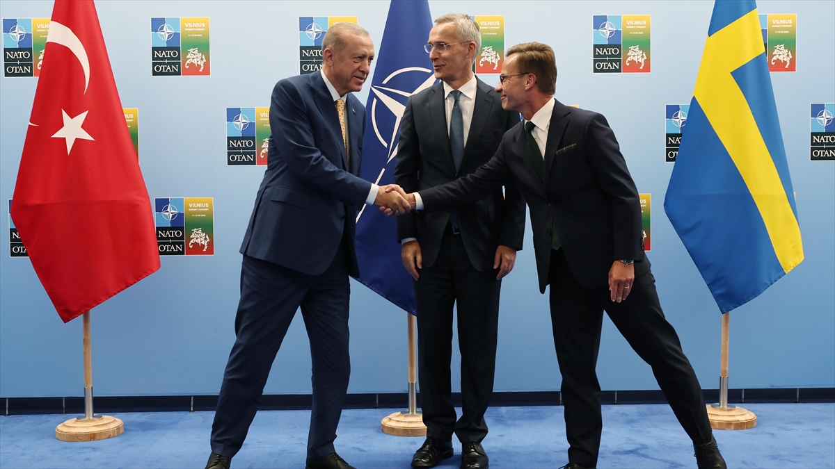 Türkiye, İsveç ve NATO görüşmesinde İsveç’in Türkiye’nin AB’ye üyelik sürecine aktif destek vereceği bildirildi