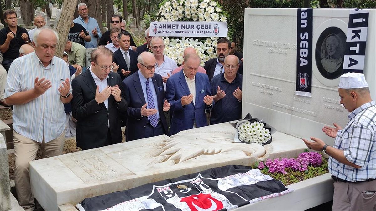 Beşiktaş’ın efsane ismi Süleyman Seba, vefatının 9. yılında kabri başında anıldı