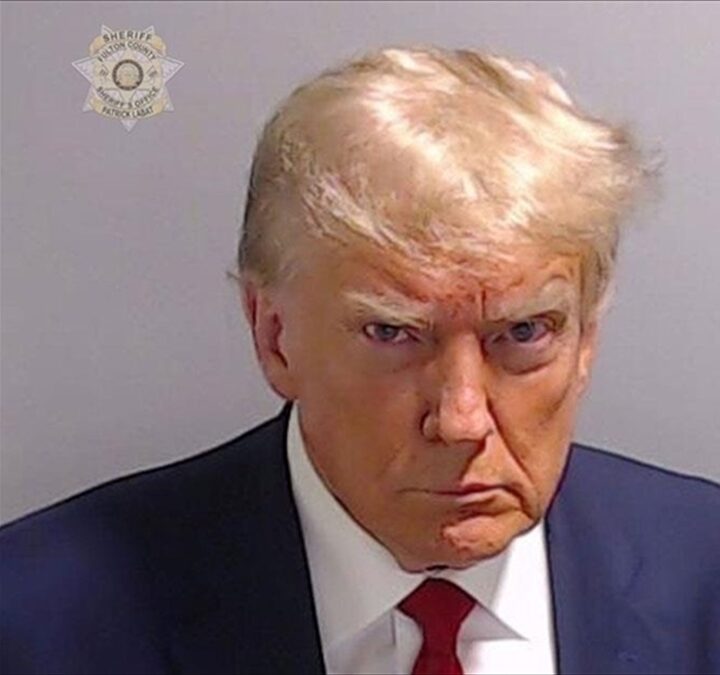 Trump, Georgia’da sabıka fotoğrafının çekilmesinin ardından 7;1 milyon dolar bağış topladı