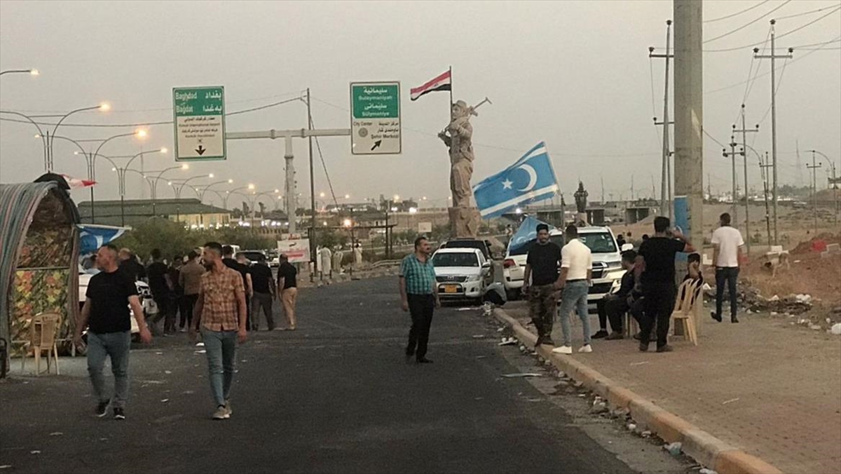 Kerkük’te yaşanan protestolardan dolayı sokağa çıkma yasağı ilan edildi