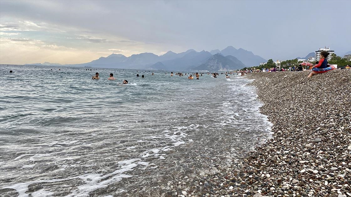Deniz suyu sıcaklıklarındaki artış zararlı bakterilerin oluşumunu tetikliyor