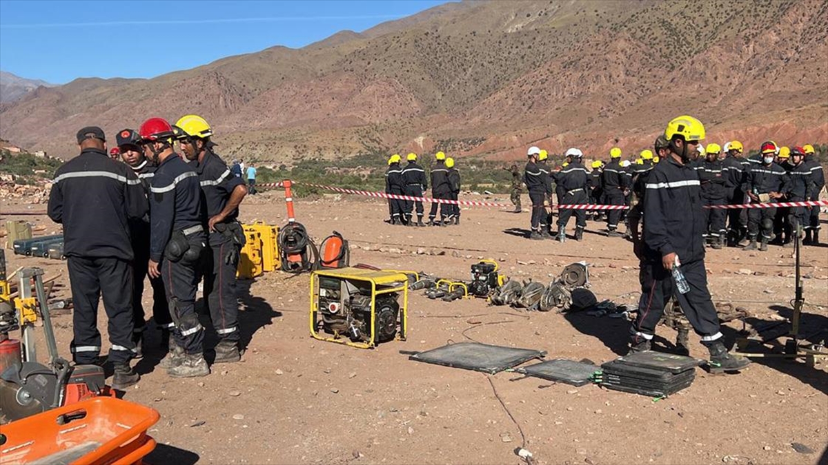 Fas’taki depremde enkazdan sağ çıkan depremzede: Kurtulduğumuza sevinemedik