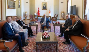 TBMM Başkanı Kurtulmuş, Kırım Tatarlarının milli lideri Kırımoğlu ve beraberindeki heyeti kabul etti
