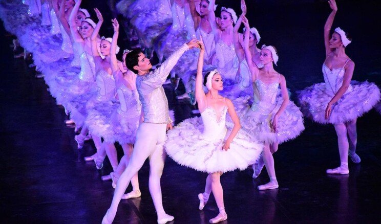 30. Uluslararası Aspendos Opera ve Bale Festivali’nde “Kuğu Gölü” balesi sahnelendi