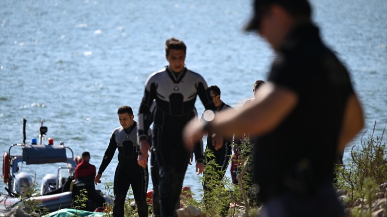 İzmir’de baraj gölüne düşen helikopterdeki 3 personelin cenazelerine ulaşıldı
