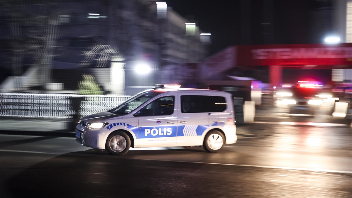 İstanbul’daki dolandırıcılık soruşturmasında 40 şüphelinin yakalanması için operasyon düzenlendi