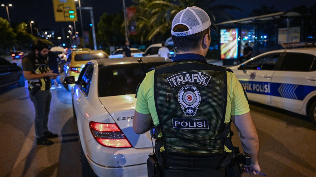 İstanbul’da 20 günlük denetimlerde 135 bin 309 araca yaklaşık 205 milyon lira ceza