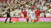 Antalyaspor evinde Yılport Samsunspor’u 2 golle yendi