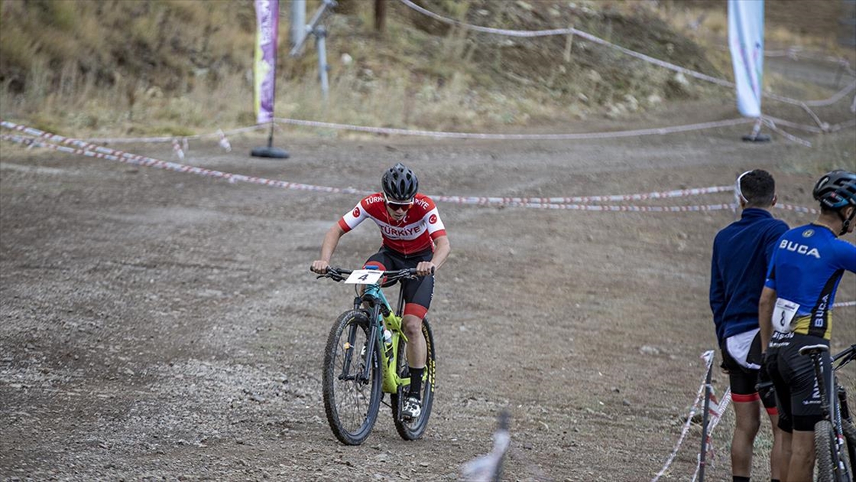 Türkiye Bisiklet Federasyonunda hedef sporu tabana yaymak