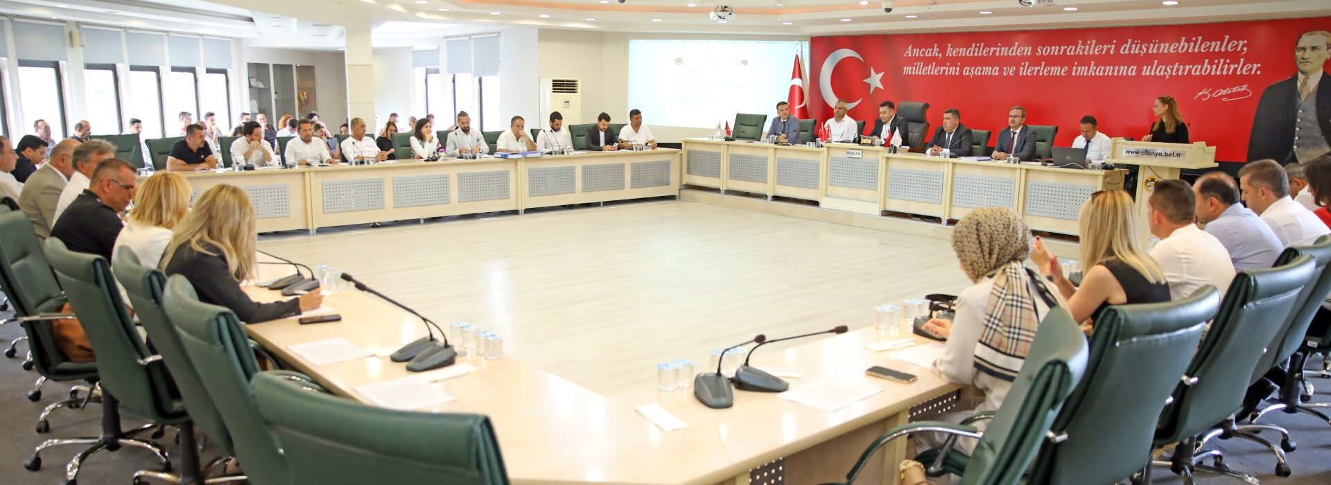 ALANYA BELEDİYESİ EYLÜL MECLİSİ GERÇEKLEŞTİ