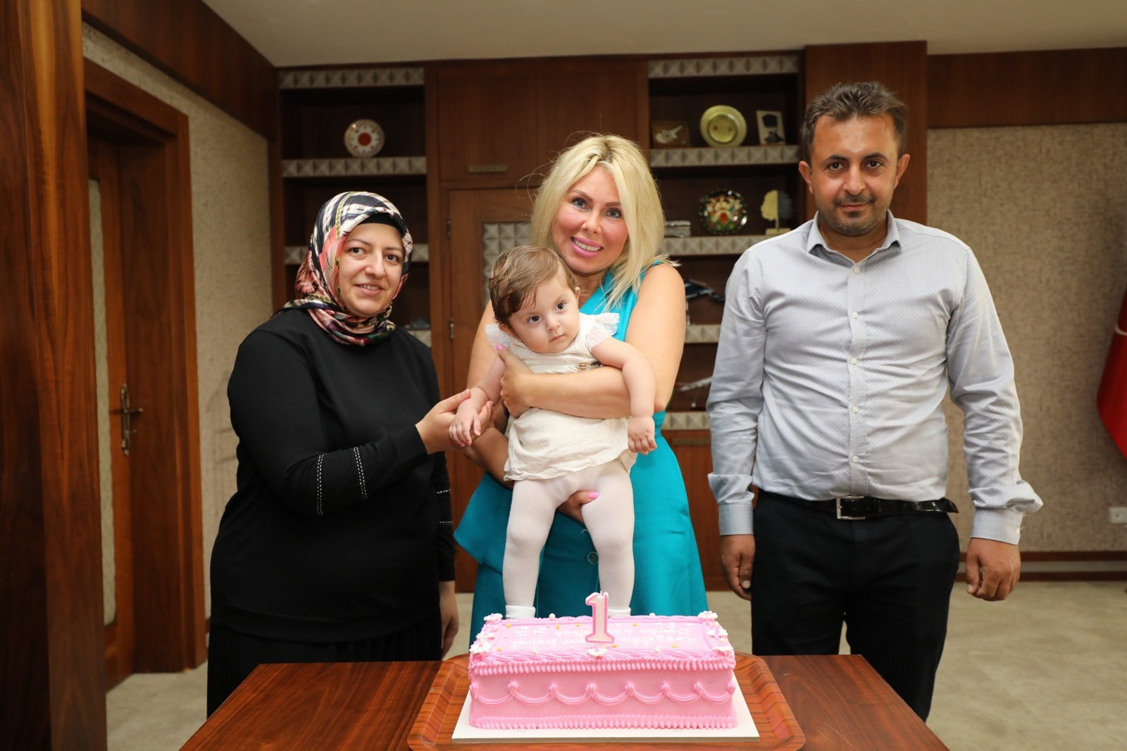 Mucize bebek 1 yaşında