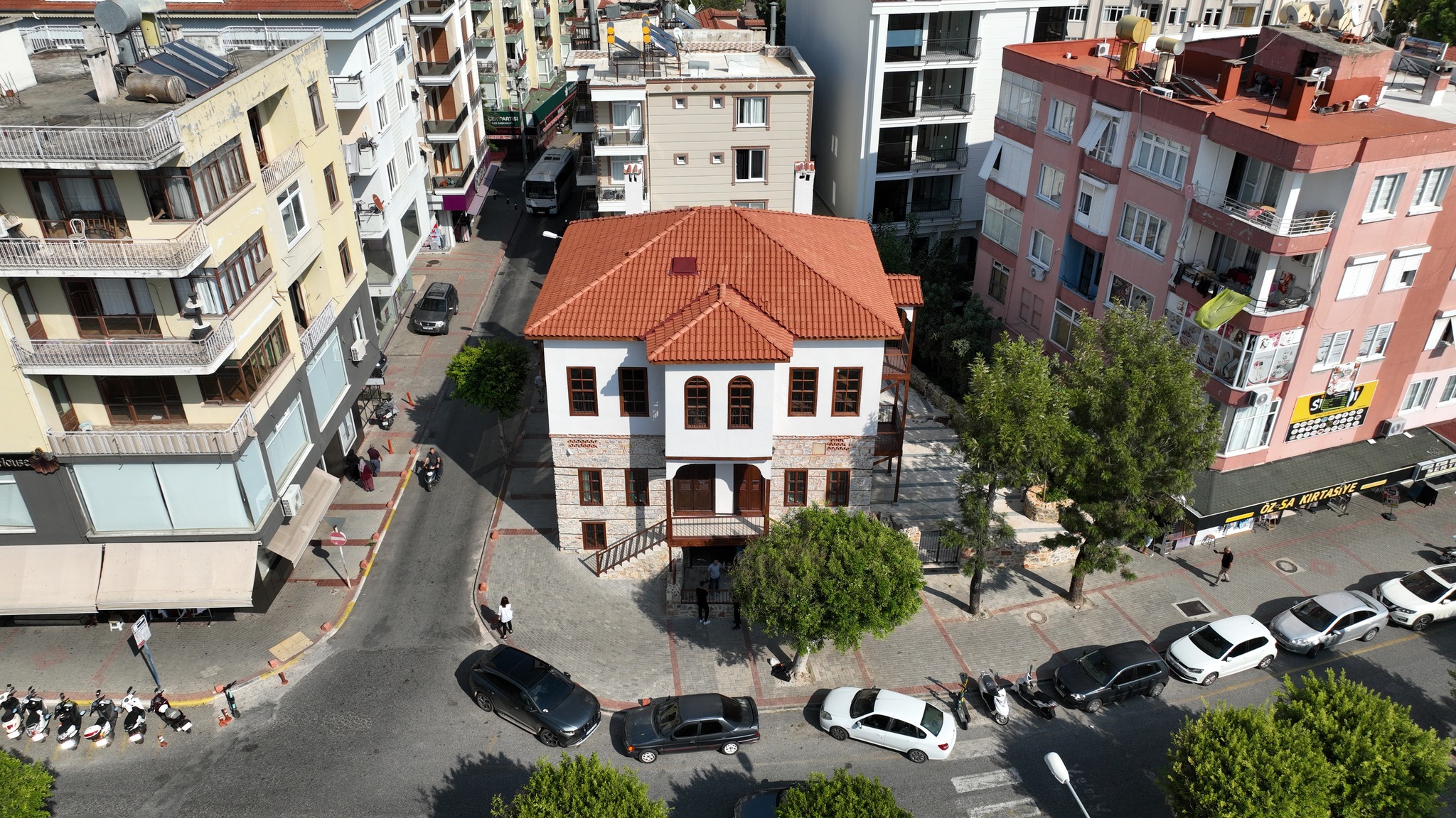 HACI KARANFİL KONAĞI’NA 2. ÖDÜL
