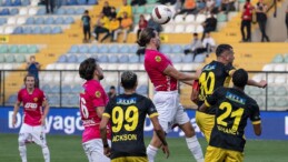 İstanbulspor, sahasında MKE Ankaragücü’nü 2-1 yendi