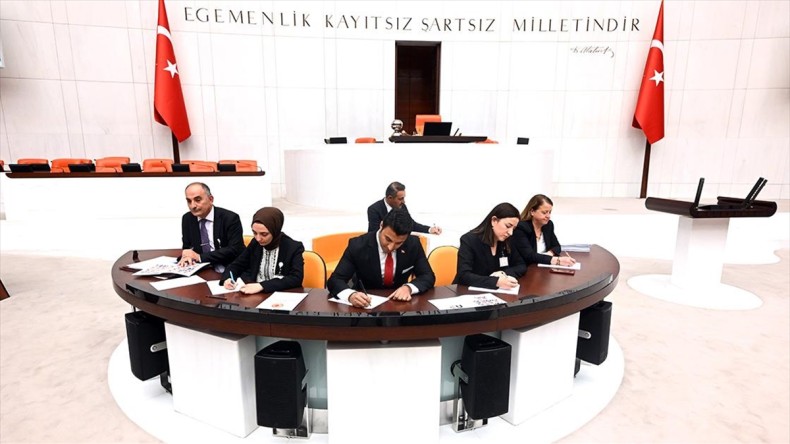 Meclis’in hafızası stenograflara “yapay zeka” desteği geliyor