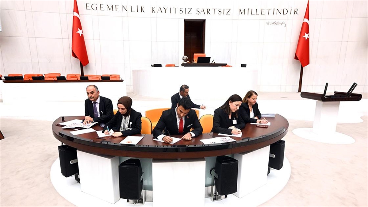 Meclis’in hafızası stenograflara “yapay zeka” desteği geliyor