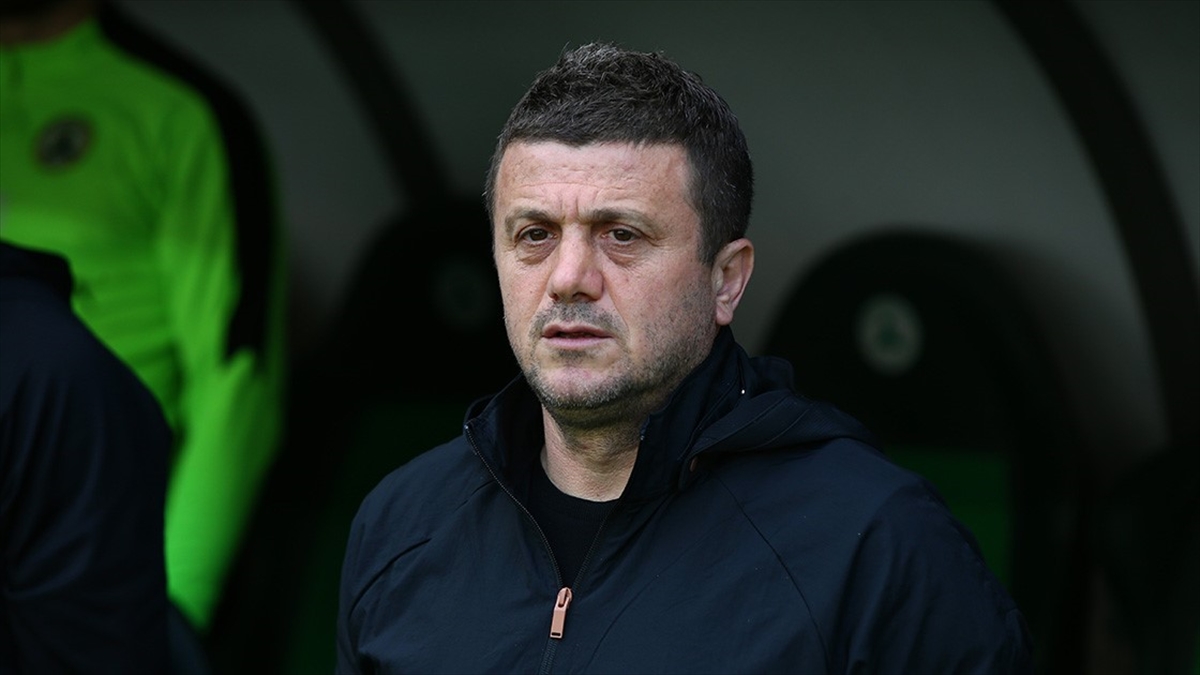 AA-20231027-32540367-32540366-KONYASPOR_TEKNIK_DIREKTOR_HAKAN_KELESLE_ANLASTI