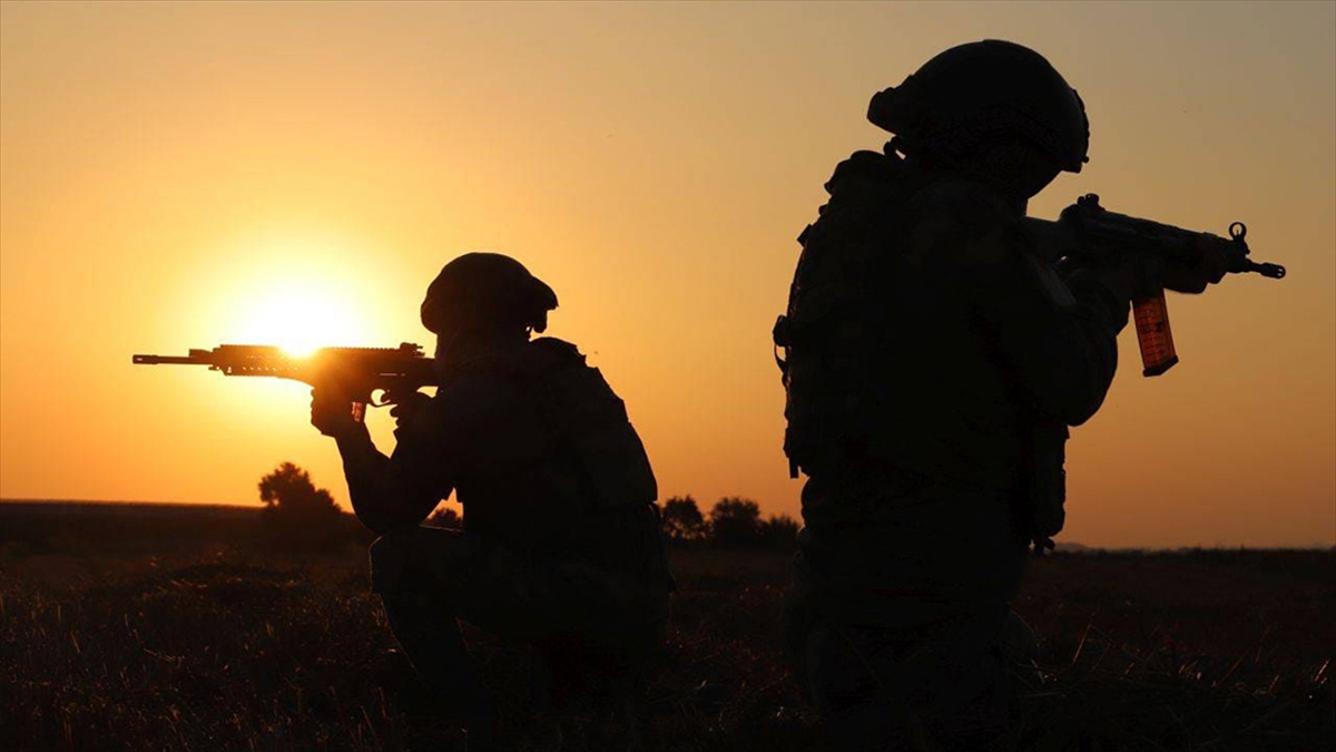 Türkiye’ye girmeye çalışan PKK’lı terörist Suriye sınırında yakalandı