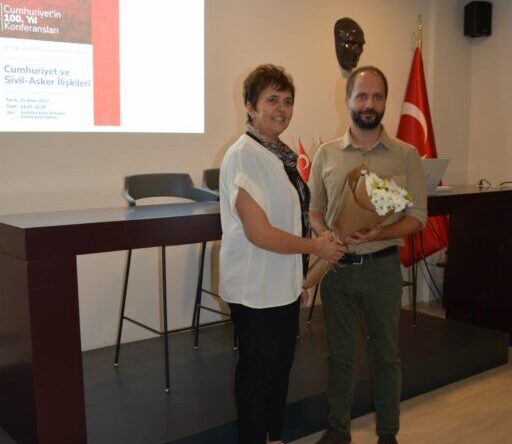 KONFERANS DR. B. TOYGAR HALİSTOPRAK’IN “CUMHURİYET VE SİVİL-ASKER İLİŞKİLERİ”