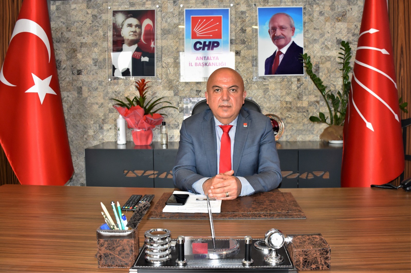 60. Altın Portakal Film Festivalimizi en güzel ve en görkemli şekilde düzenleyeceğimizin sözünü buradan veriyoruz.