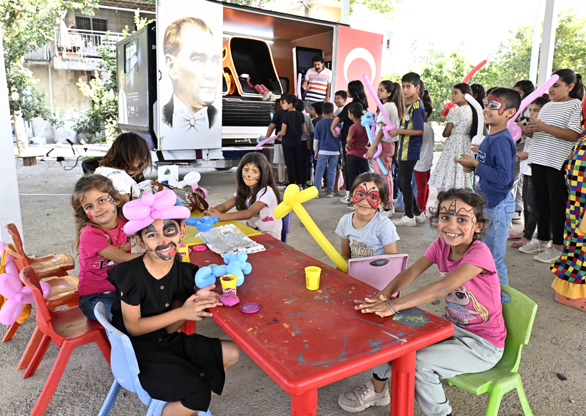 Çocuklar geleceğin dünyasıyla buluşuyor