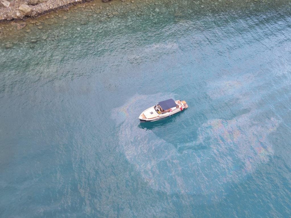 Kemer Alacasu Koyu Deniz Kirliliği