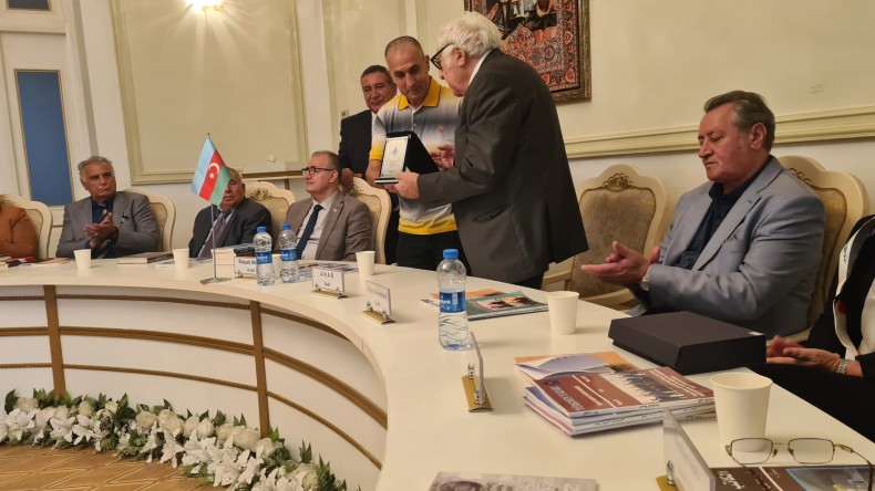 Irak Türkmen Heyetinden, Azerbaycan Yazarlar Birliği Başkanı Anar Rızayev’e Ziyaret