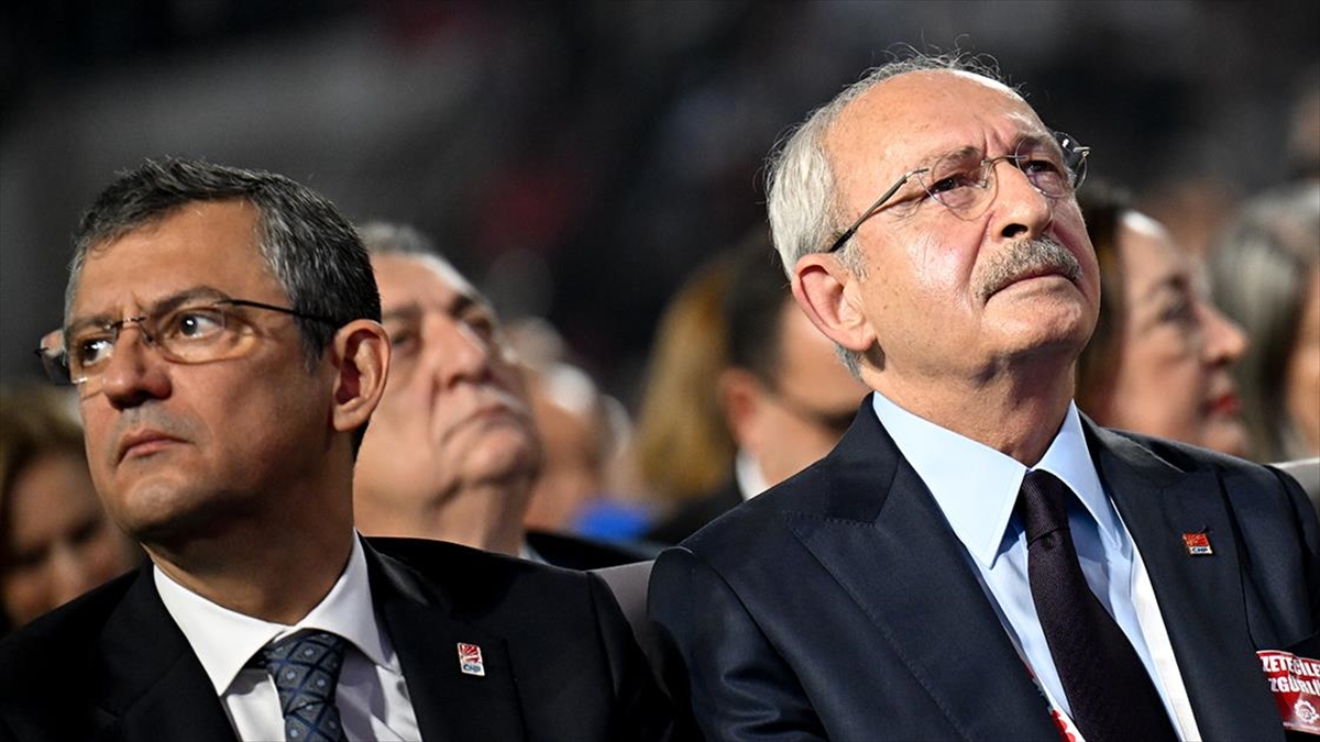 CHP’nin 38. Olağan Kurultayı’nda Kılıçdaroğlu ve Özel yarışacak