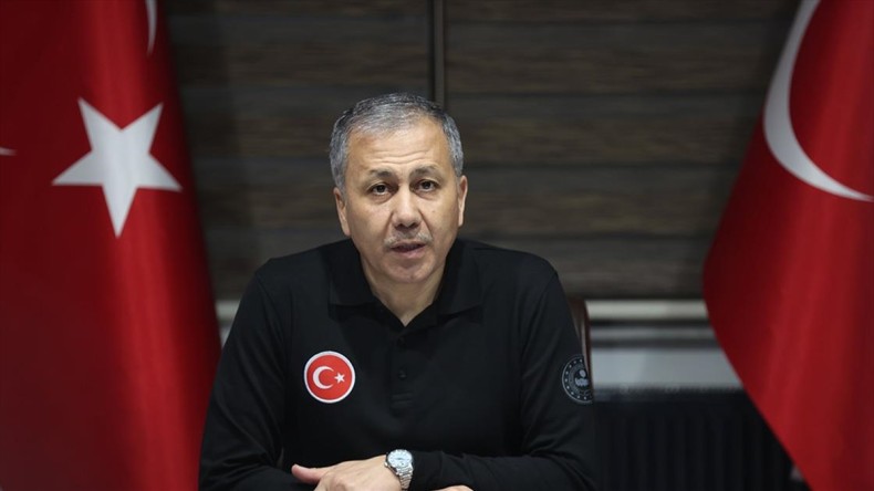 Bakan Yerlikaya, Zonguldak’ta iletişimin kesildiği geminin battığını bildirdi