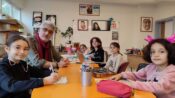 Sinoplu öğrenciler barış konulu karikatürleriyle İtalya’dan iki dünya birinciliği aldı