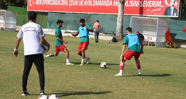 Döşemealtı futbol takımı Muğla deplasmanına hazırlanıyor
