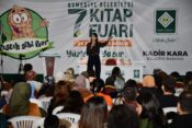 AKADEMİSYEN ANNE, OSMANİYE BELEDİYESİ KİTAP FUARI’NDA EBEVEYNLERLE BULUŞTU