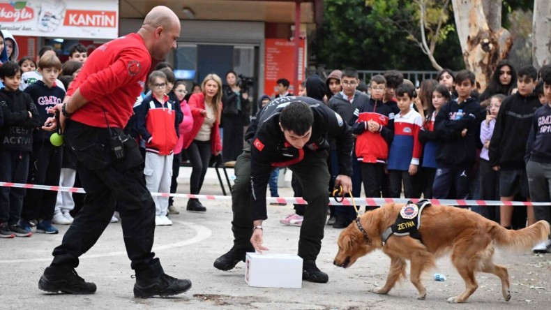 Zeyna’dan öğrencilere afet tatbikatı