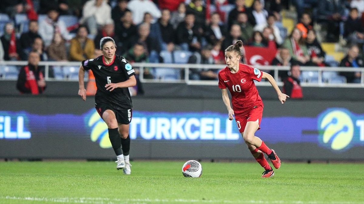 A Milli Kadın Futbol Takımı, konuk ettiği Gürcistan’ı yendi