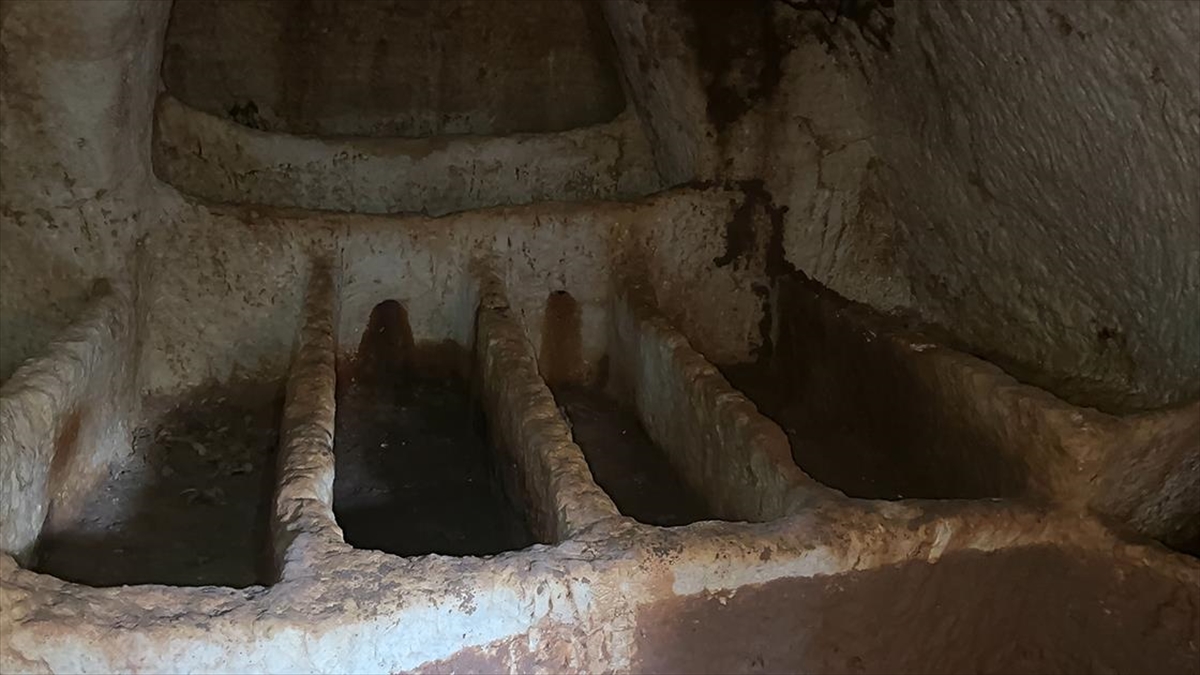 Perre Antik Kenti’nde oda mezar bulundu