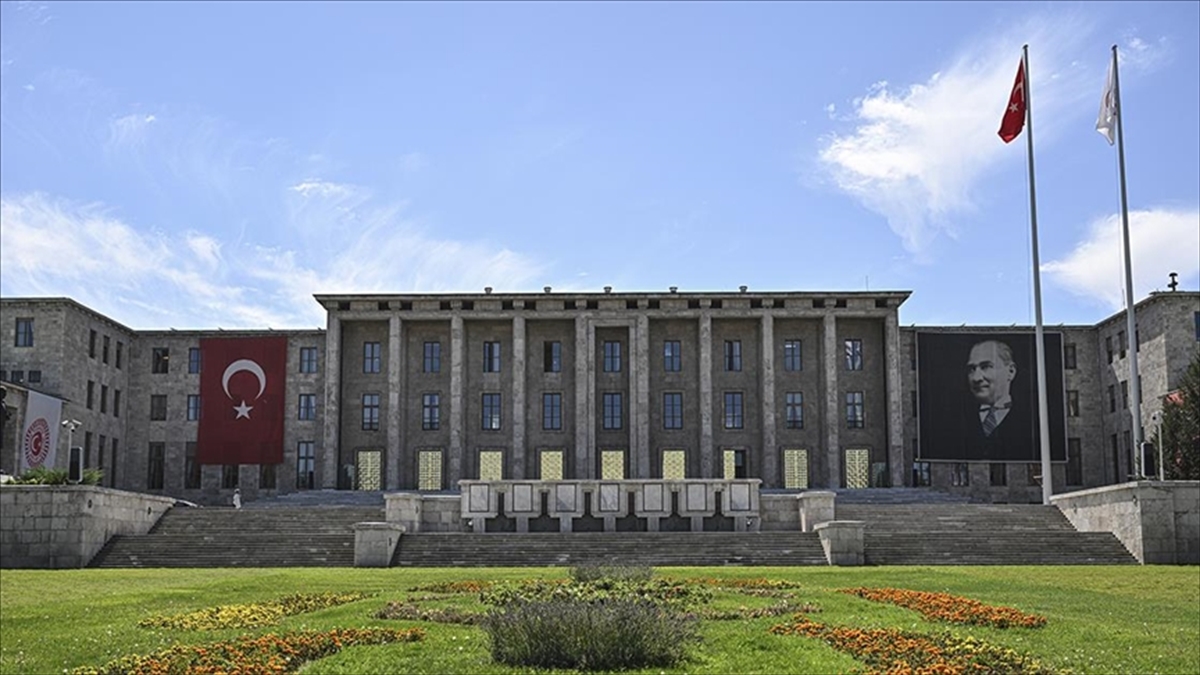 TBMM Genel Kurulu Saadet Partili Hasan Bitmez’in vefatı nedeniyle bugün çalışmayacak
