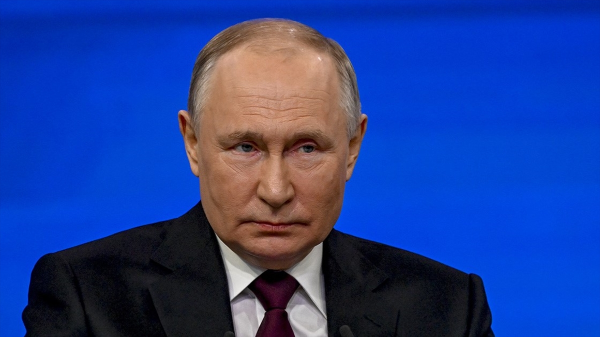 Putin! devlet başkanlığı seçimi için resmen adaylık başvurusunda bulundu