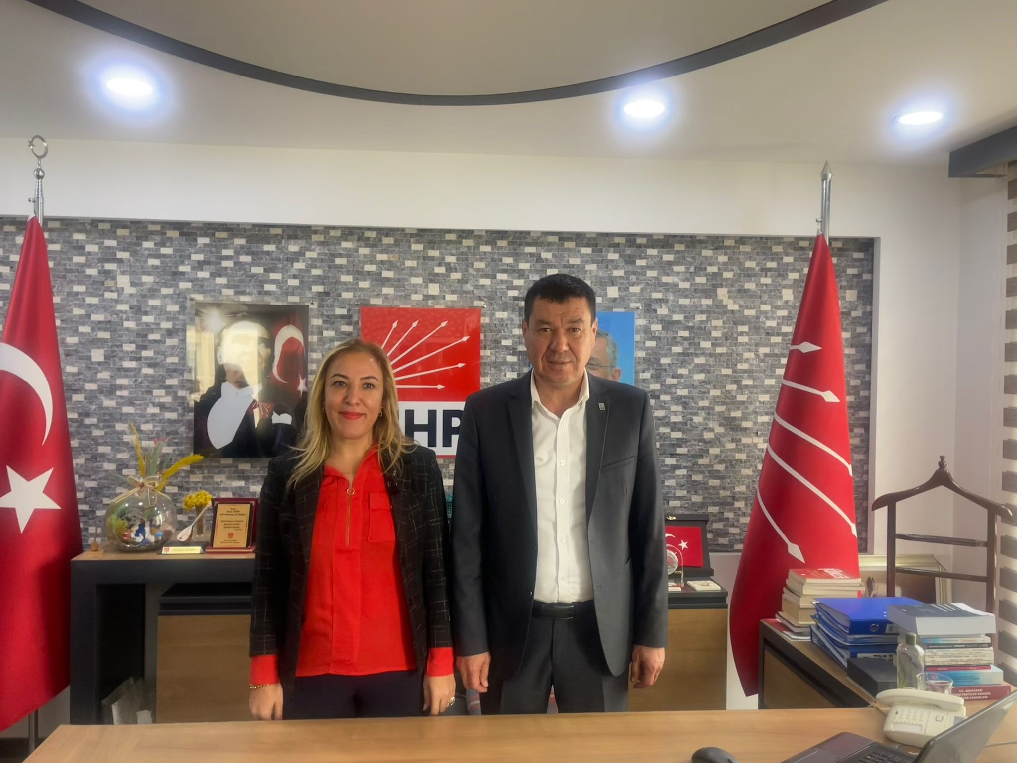 Gazeteci ve Siyasetçi Songül Başkaya “Liyakat ve tecrübe”   Muratpaşa’ya çok yakışacak!