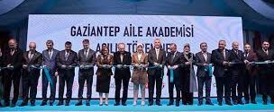 Prof. Dr. Tarhan “Aile Akademisi”nin “aile aşısı” gibi olacağını belirtti