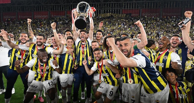 Fenerbahçe, 2023’te kupa hasretini sonlandırdı