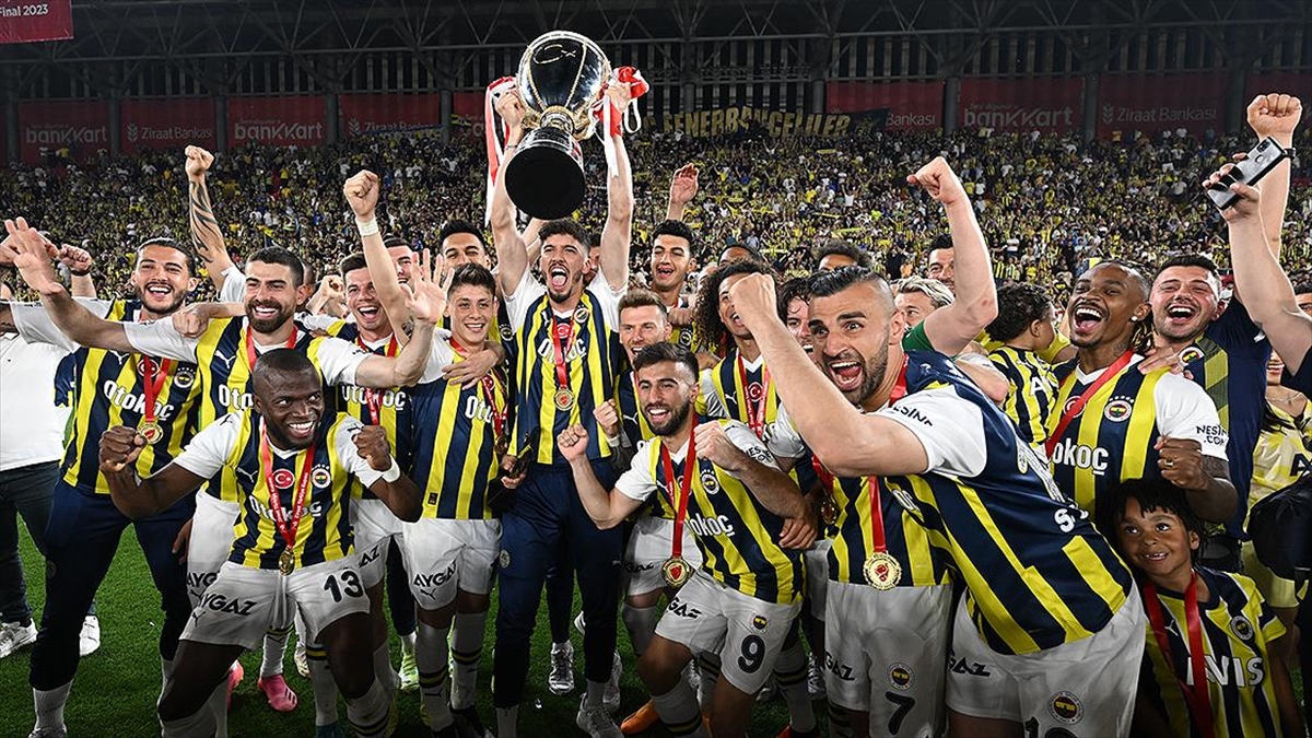 Fenerbahçe, 2023’te kupa hasretini sonlandırdı