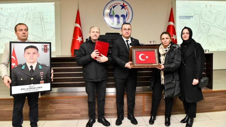 Bursa’da şehit teğmenin adı çocukluğunu geçirdiği ilçedeki sokakta yaşatılacak